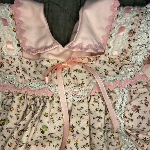 EVERYTHING Baby Dress - Picture 4 of 7